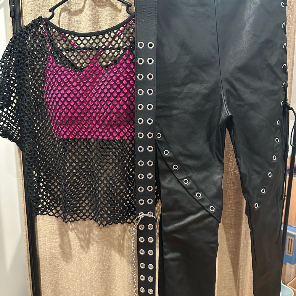 Super fun 80s inspired Jazz outfit
